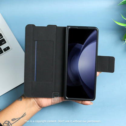 Galaxy Z Fold5 Classy Vintage-Inspired Leather Case