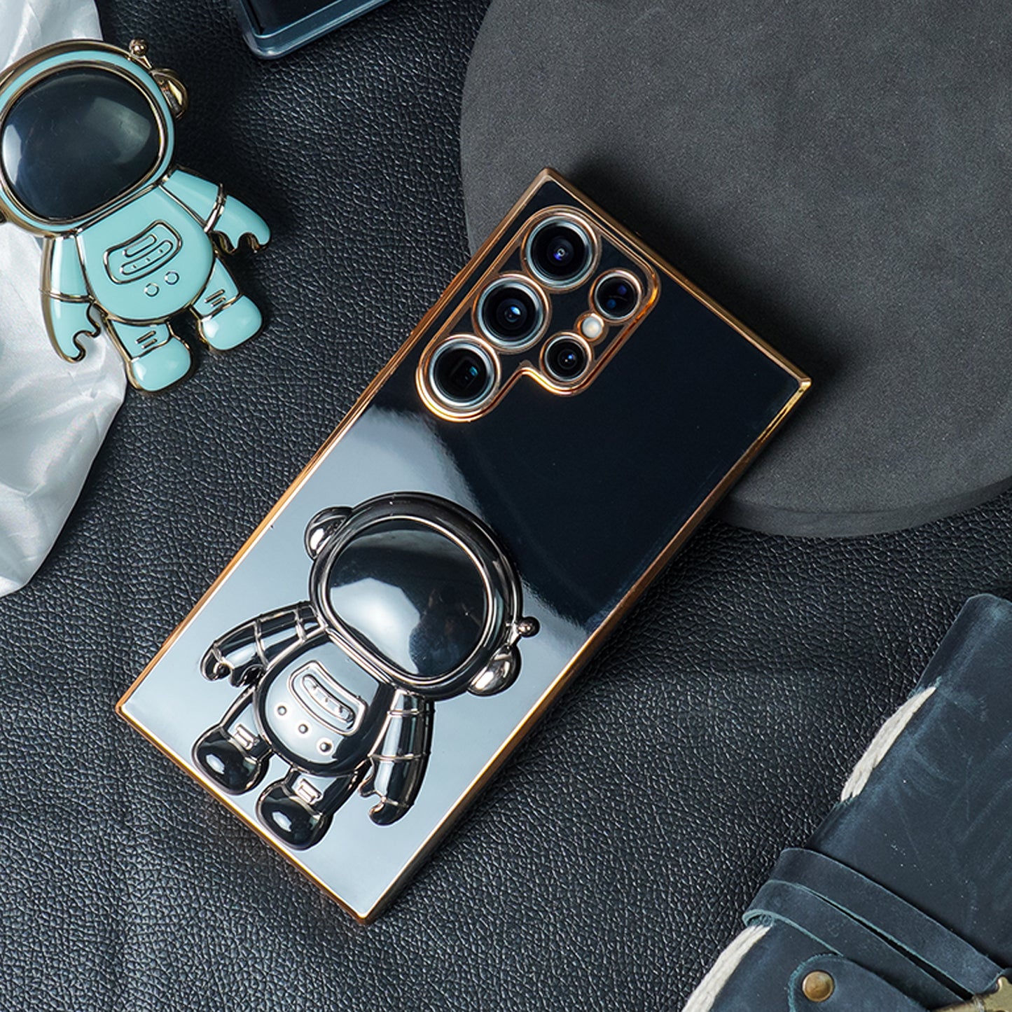 Luxurious Astronaut Bracket Phone Case - Samsung