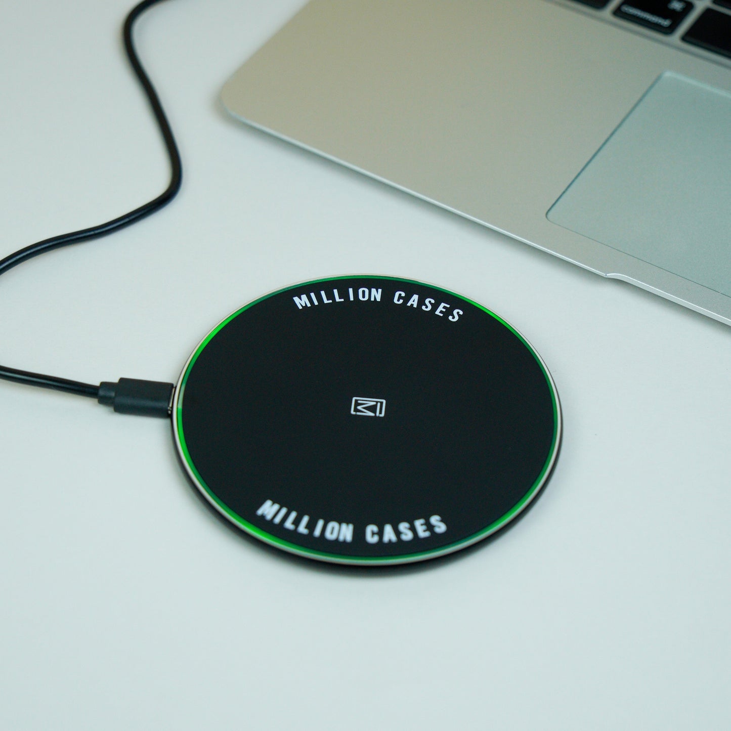 MC ® 15W Wireless Fast Charger
